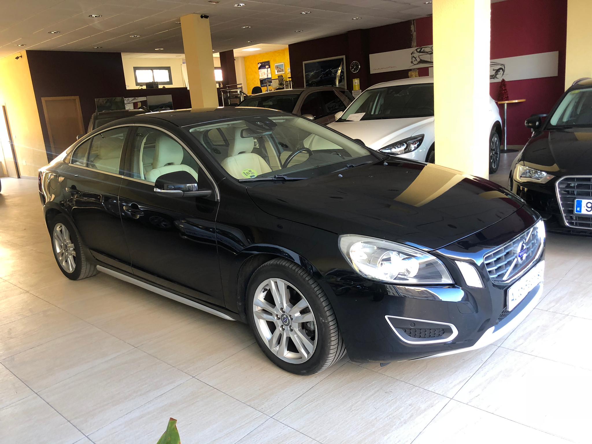 VOLVO S60 D3